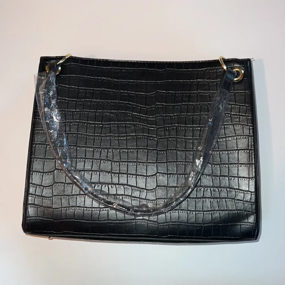 NWT London Fog Brielle Croco Satchel